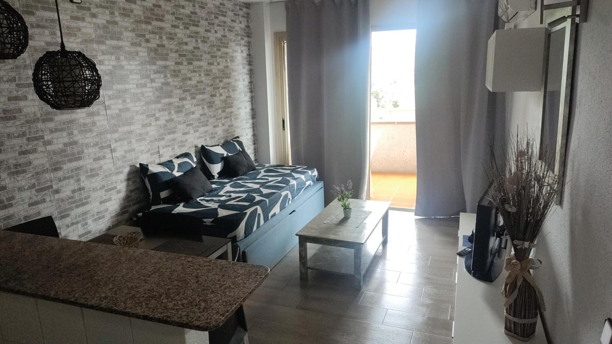 Bonito Apartamento Cerca De La Playa Salou Exterior foto